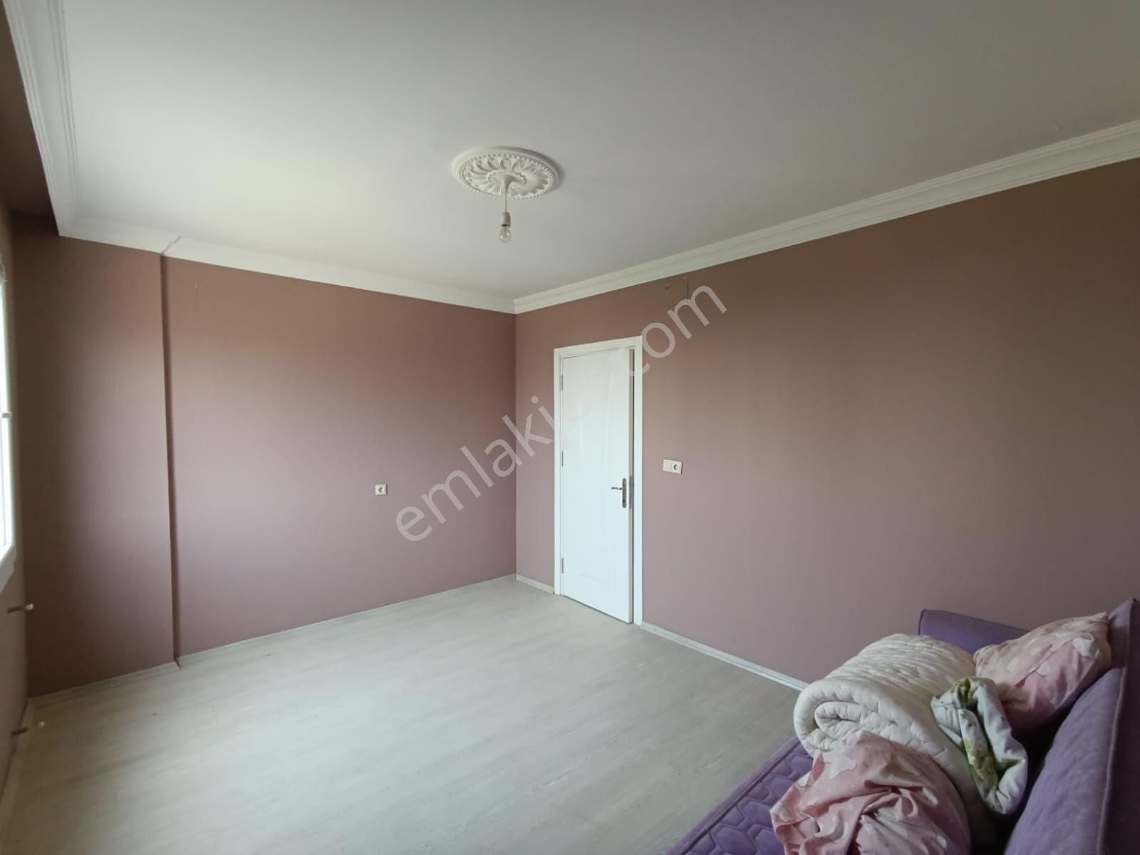 Çınarlı Mahallesinde 2+1 Geniş Kiralık Daire - Görsel 12