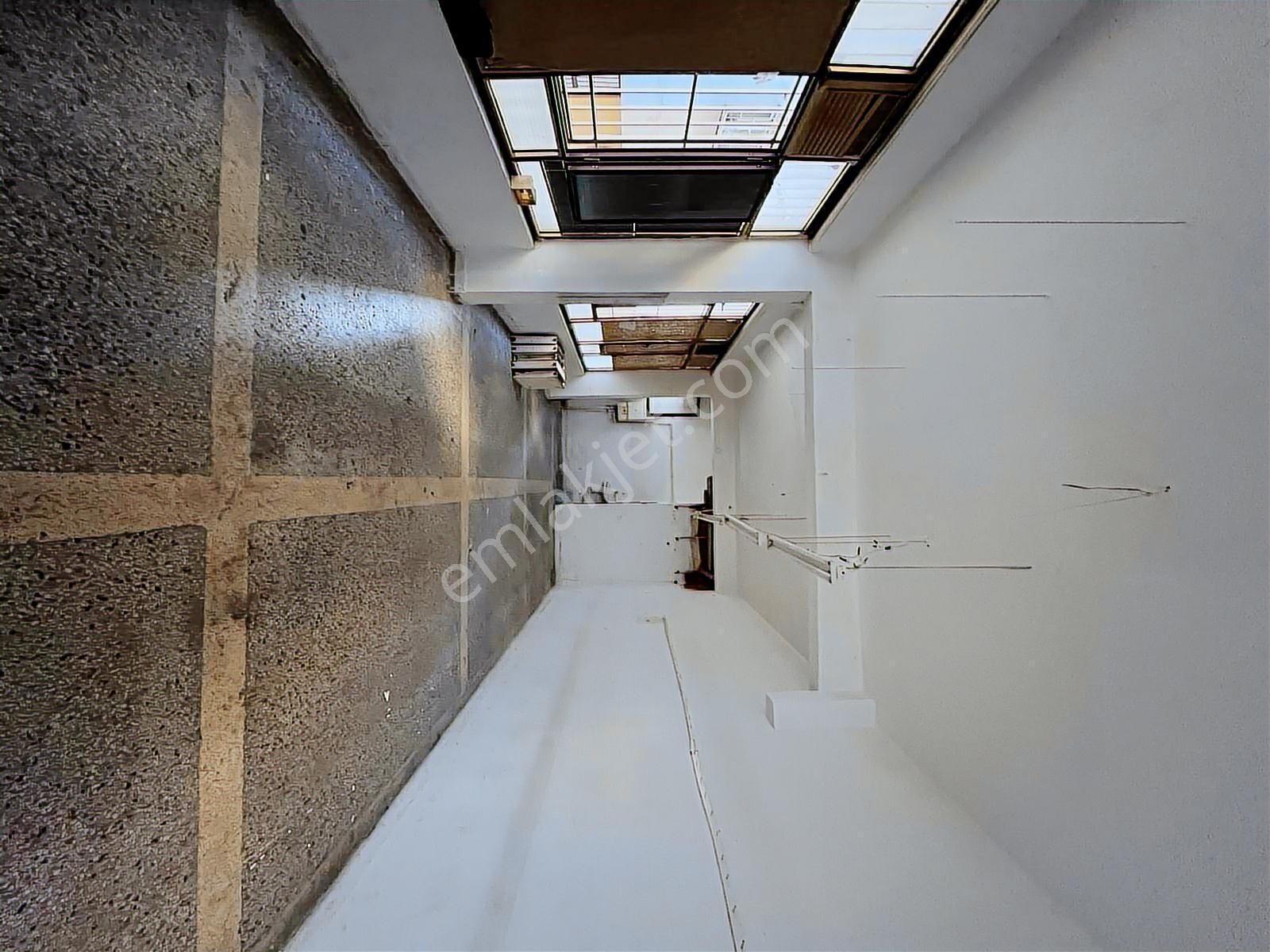 Merhaba Emlak'tan Yüksek Girişli Ferah Dükkan (kapora Alındı) - Görsel 4