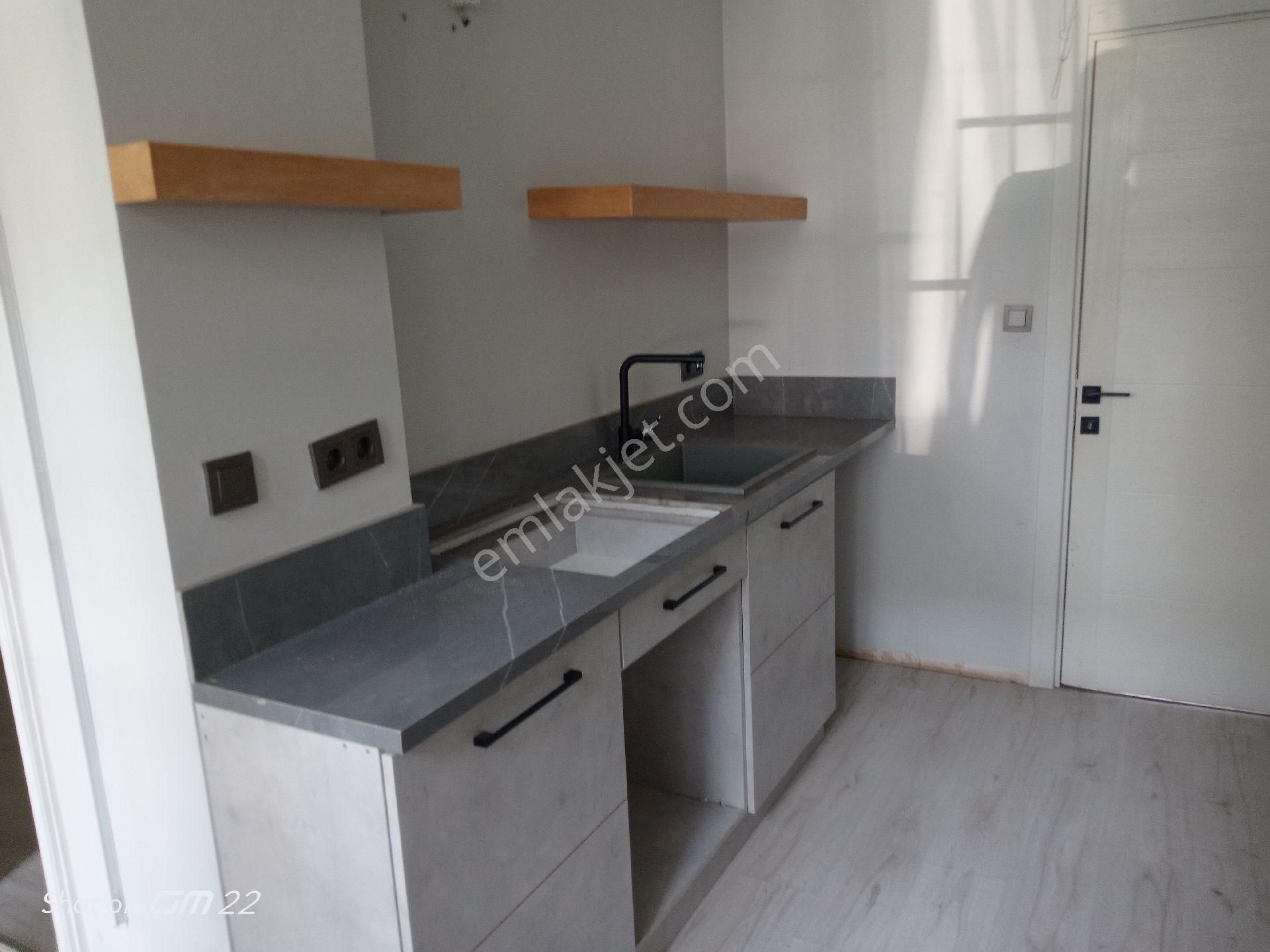 Sahilde İş Yerine Kiralik Deniz Manzaralı 3 + 1 - Görsel 24