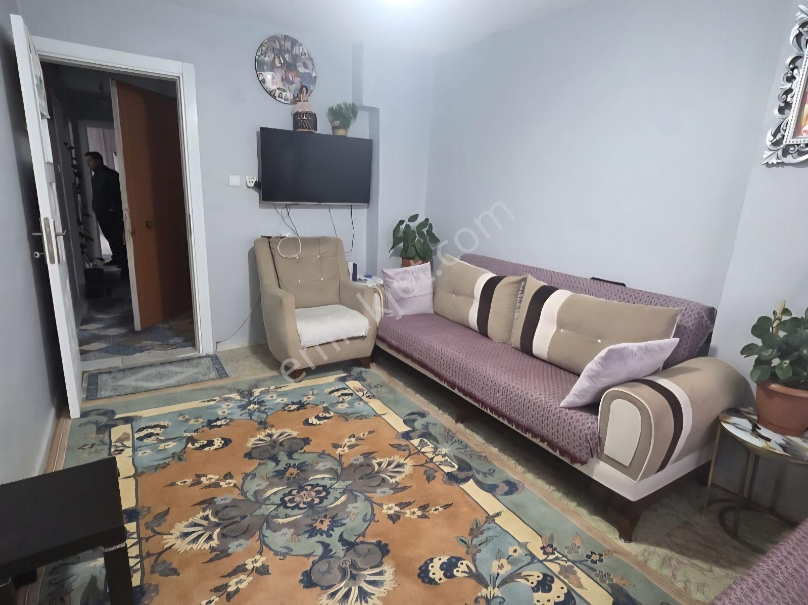 Mimar Emlak'dan Satılık 2+1 80m² Balkonlu 5.kat Ferah Daire! - Görsel 8