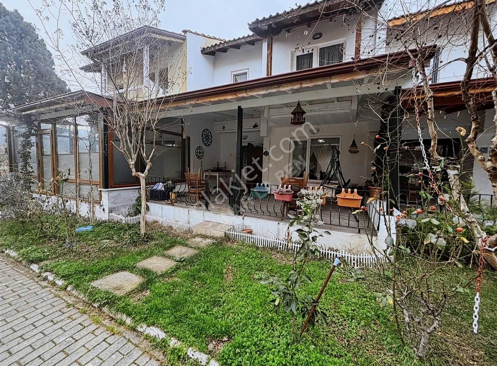 Umut Sitesinde Full Sosyal Donanımlı 4+2 Tripleks Satılık Villa - Görsel 31