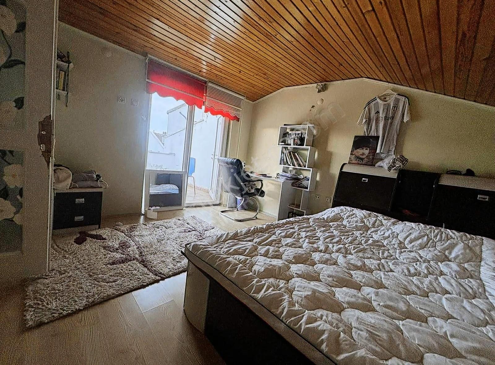 Umut Sitesinde Full Sosyal Donanımlı 4+2 Tripleks Satılık Villa - Görsel 4