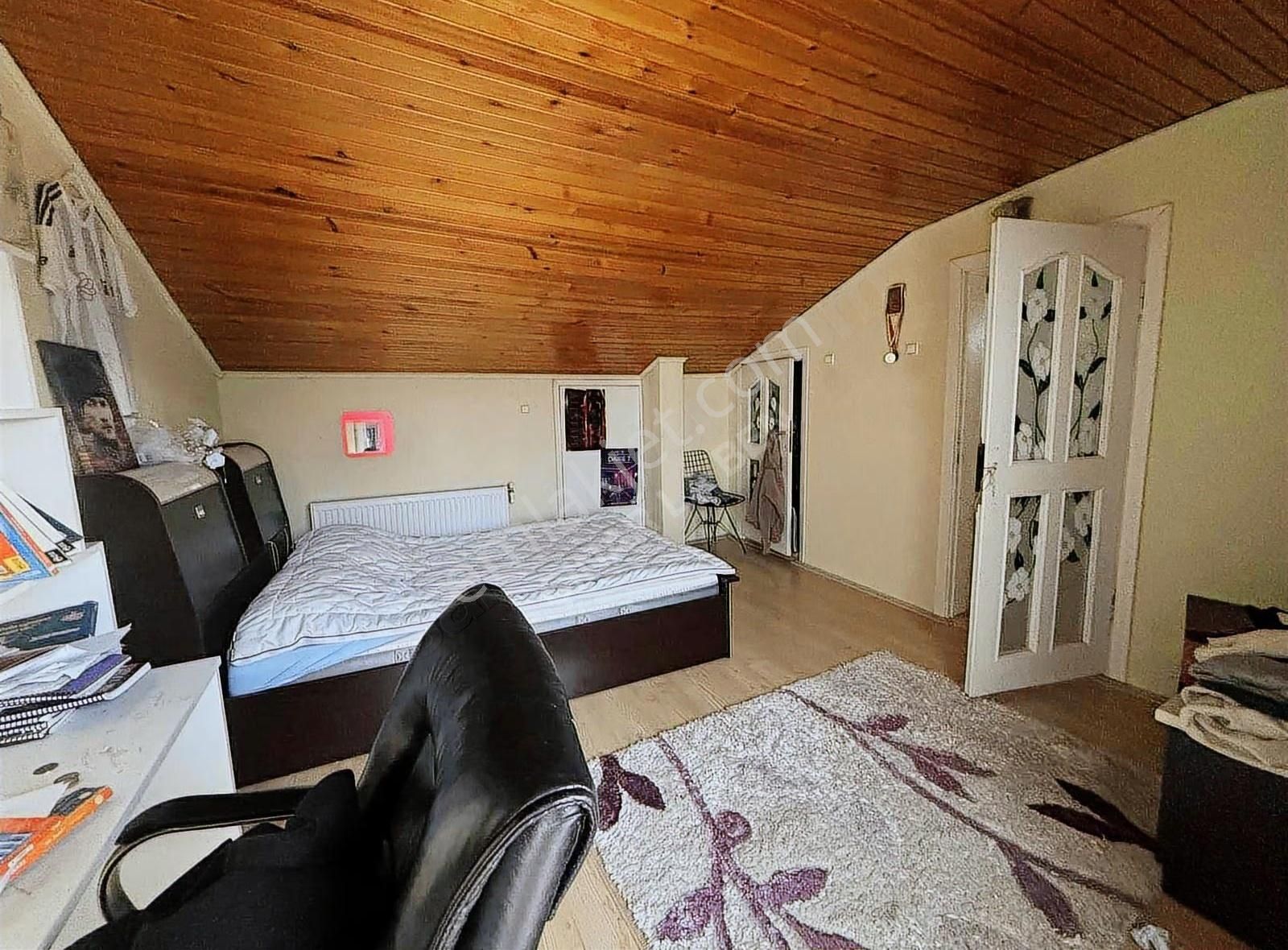 Umut Sitesinde Full Sosyal Donanımlı 4+2 Tripleks Satılık Villa - Görsel 28