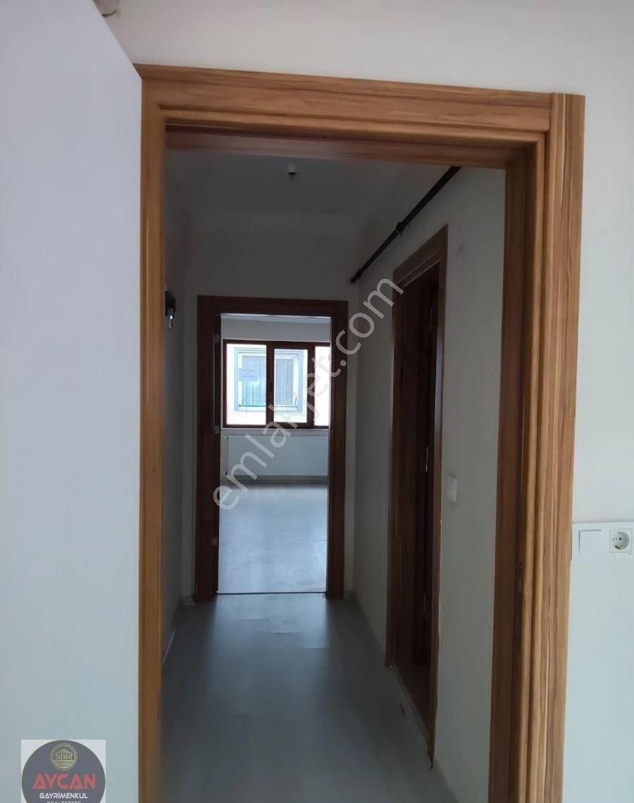 Aycan Gayrimenkulden Biga Cumhuriyet Mahallesinde 1+1 Kiralık Daire - Görsel 16