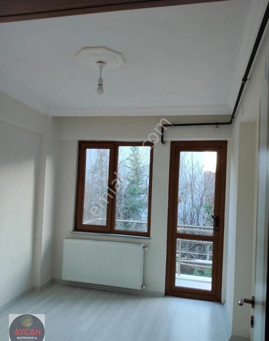 Aycan Gayrimenkulden Biga Cumhuriyet Mahallesinde 1+1 Kiralık Daire - Görsel 7