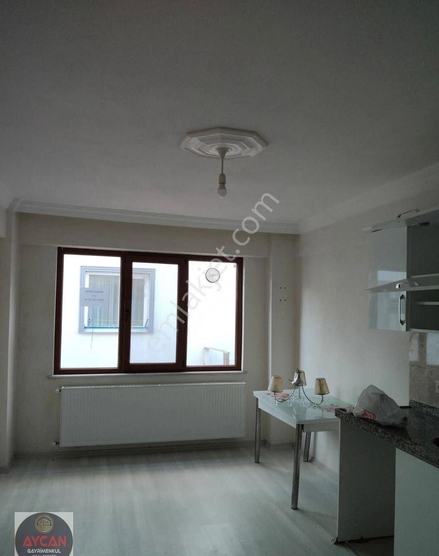 Aycan Gayrimenkulden Biga Cumhuriyet Mahallesinde 1+1 Kiralık Daire - Görsel 15