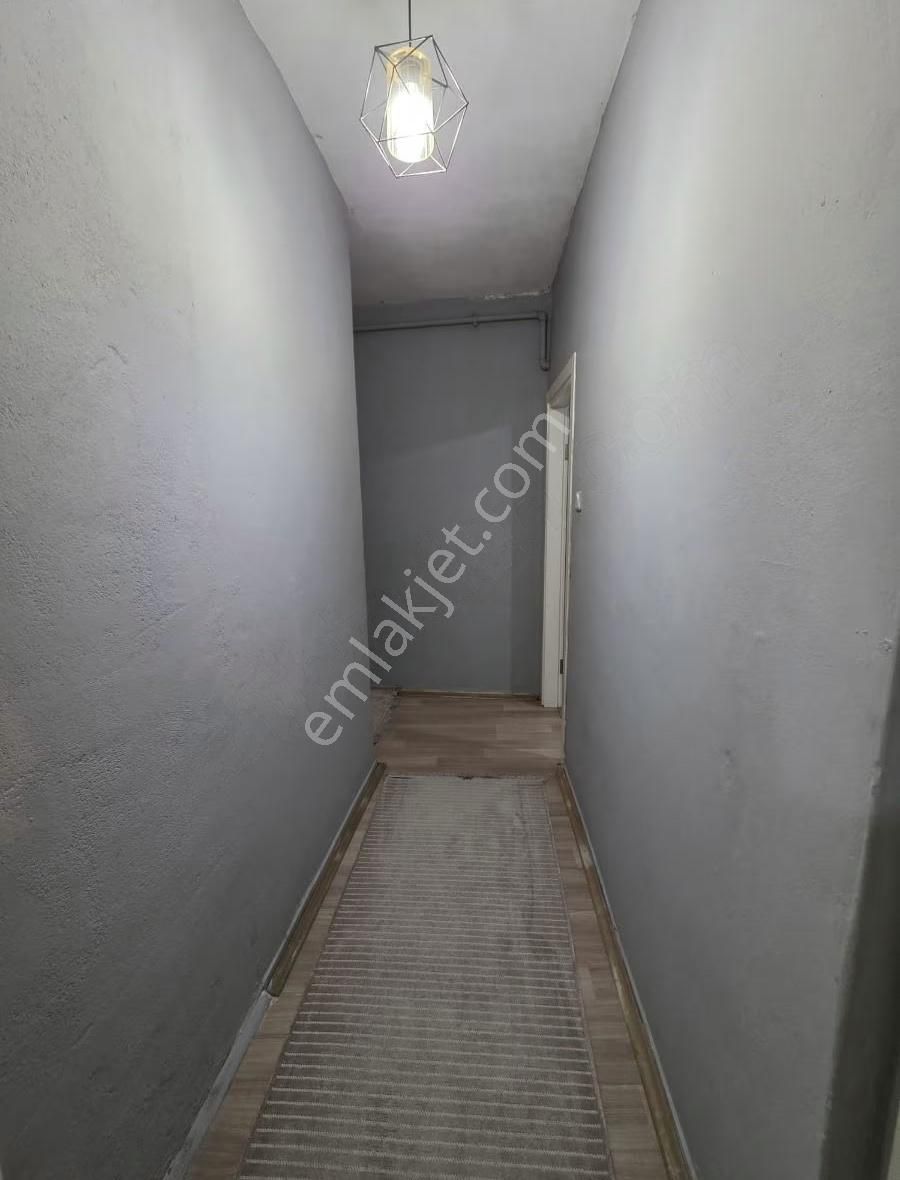 Bursa Emlak Alem-i Çarşı Merkezinde Arakat 2+1 90m2 Fırsat Daire - Görsel 6