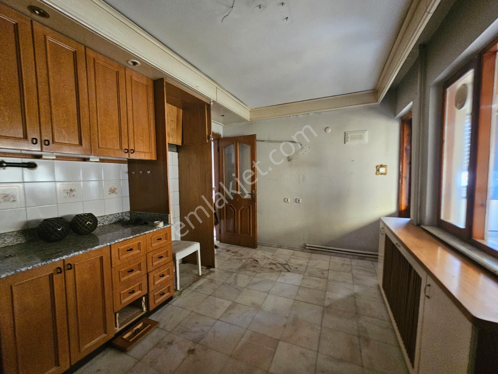 Myra Dan Saltak Caddesi Nde Satılık 4+1 Ara Kat Daire - Görsel 31