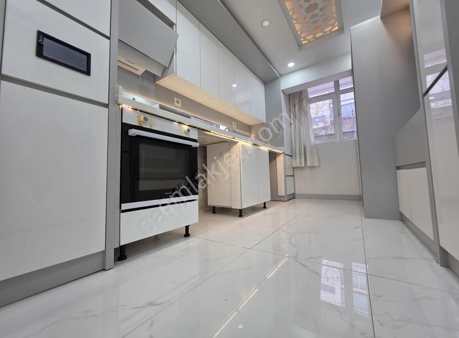 Süvari Mah.de İçi Full Yapılı Yüksek Giriş 3+1 Satılık Daire - Görsel 3