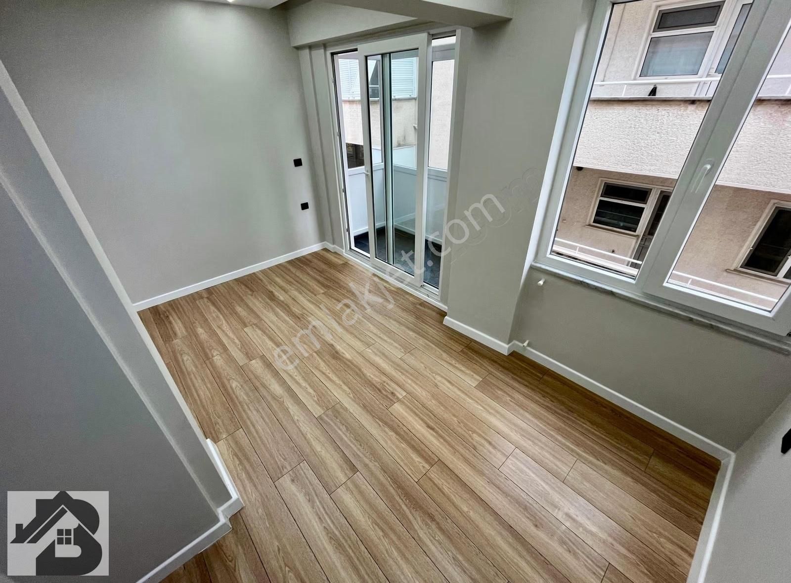 ⫸akçay Best Emlaktan⫷merkezde Denize 150 M. İçi Lüx Yapılı 2+1 - Görsel 5