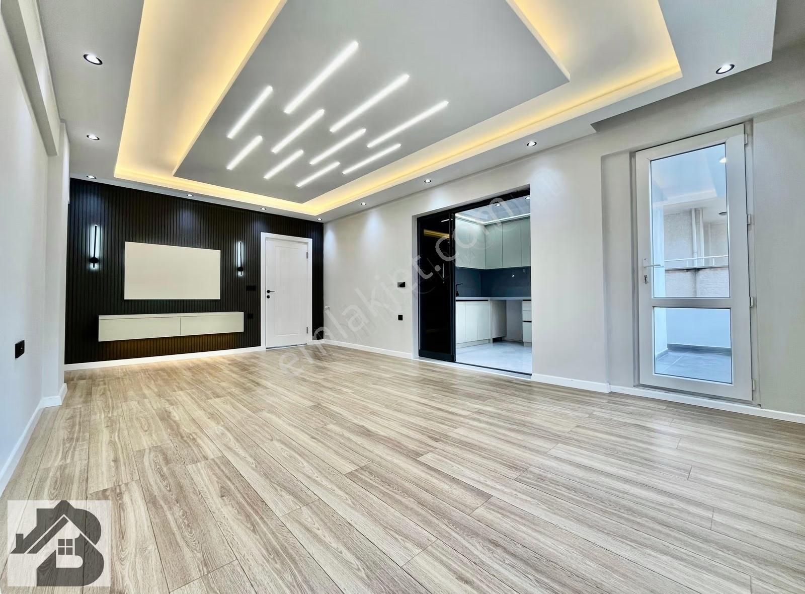 ⫸akçay Best Emlaktan⫷merkezde Denize 150 M. İçi Lüx Yapılı 2+1