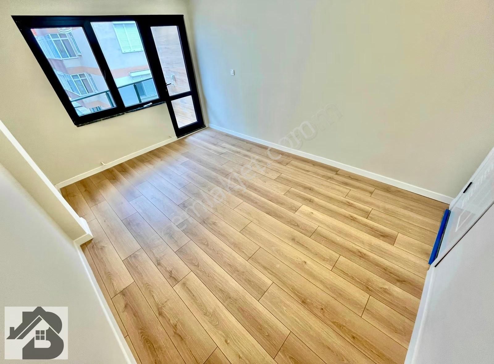 ⫸akçay Best Emlaktan⫷merkezde Kordona Denize 100 Metre Lüx 2+1 - Görsel 2