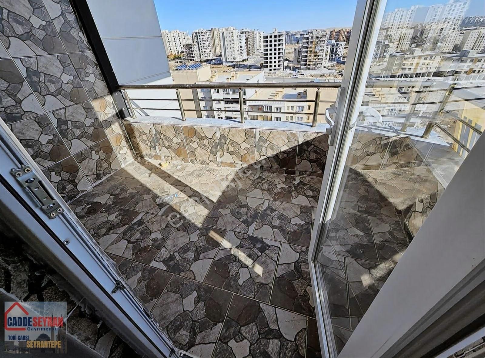 Cadde Seyran'dan Kiralık 2+1 Arakat 100m2 Merkezi Konumda - Görsel 15