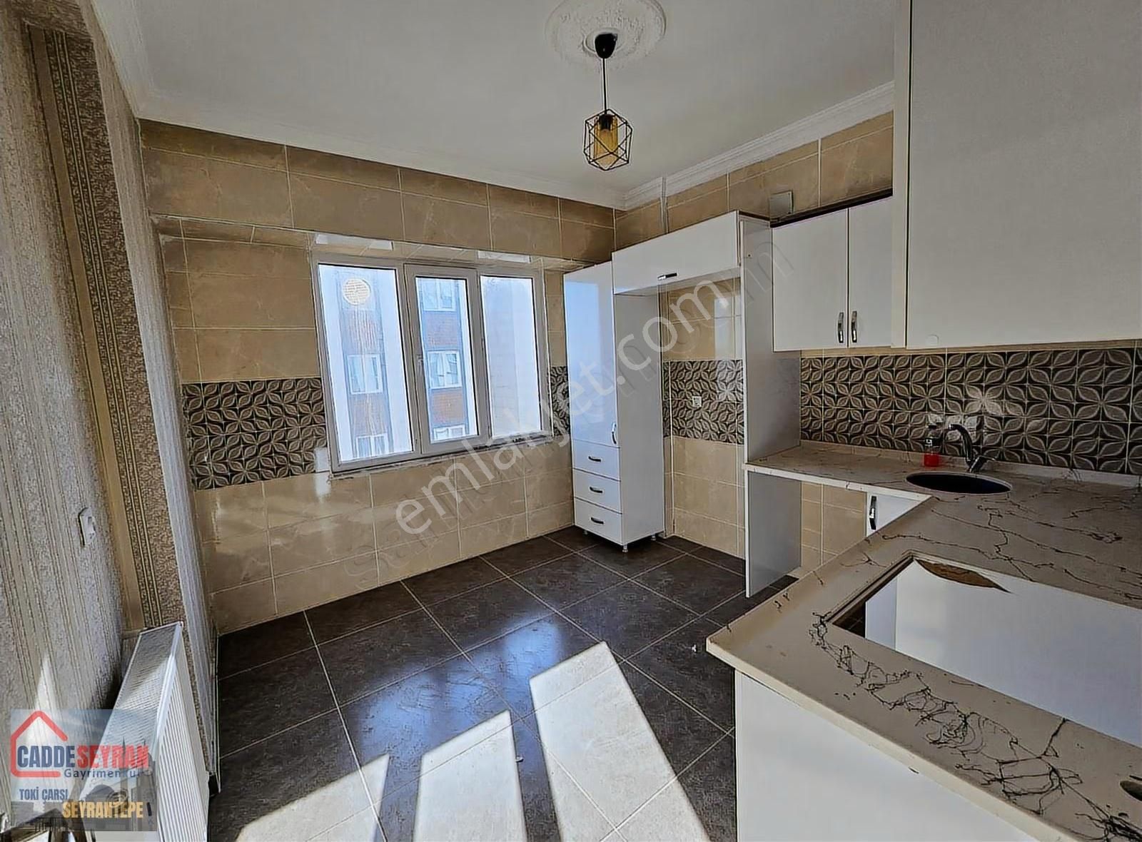 Cadde Seyran'dan Kiralık 2+1 Arakat 100m2 Merkezi Konumda - Görsel 12