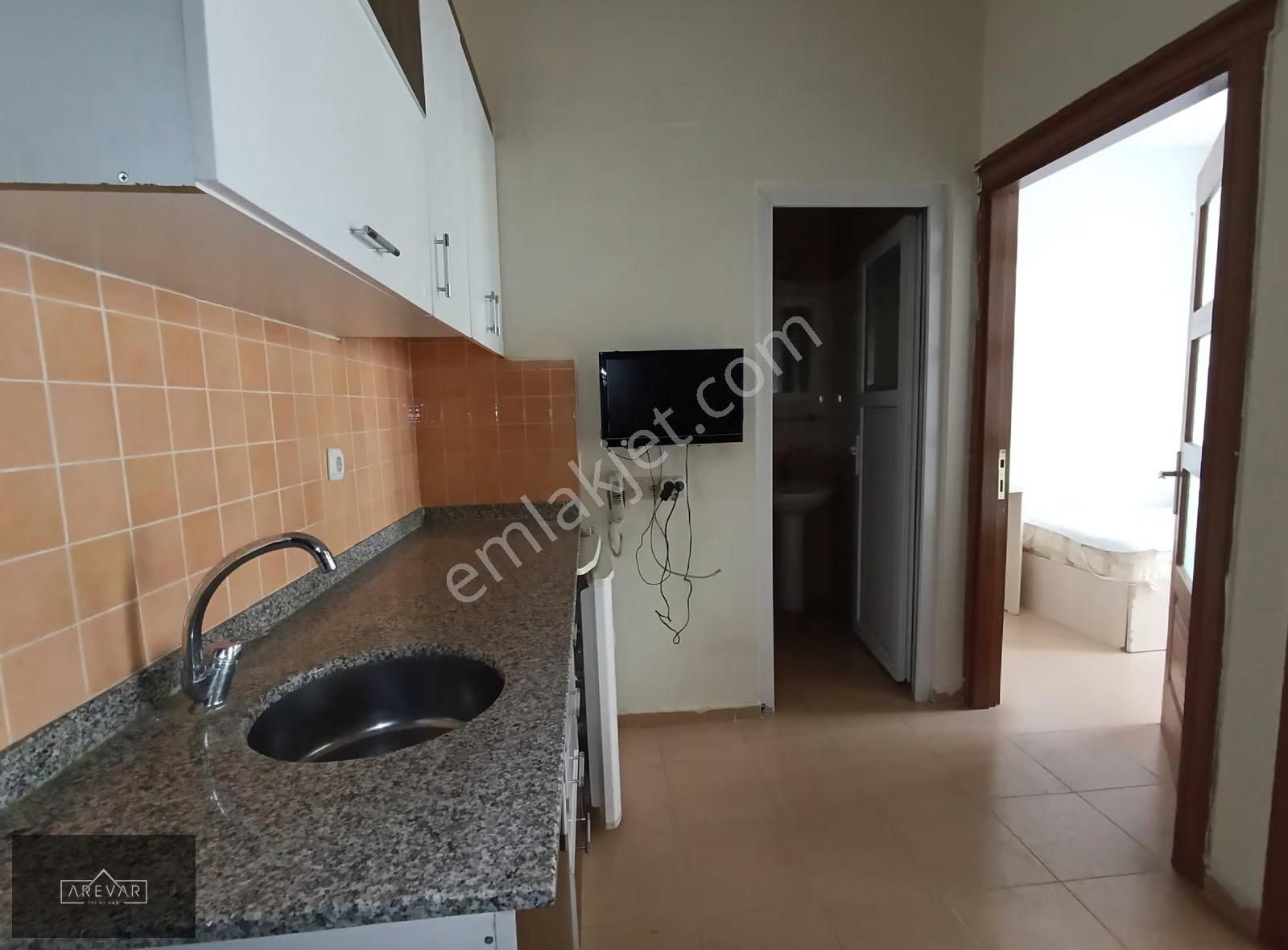 Üniversite Karşısı Güvenlikli Sitede Satılık Stüdyo Daire - Görsel 10