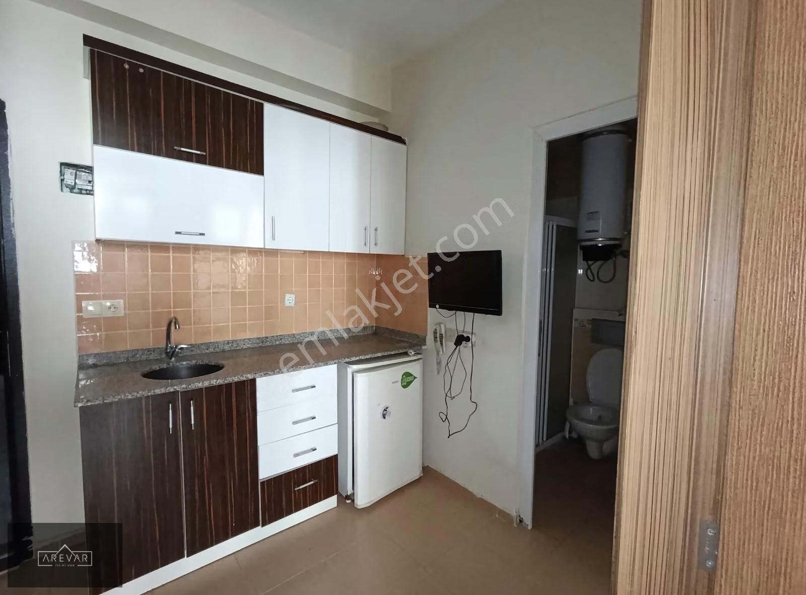 Üniversite Karşısı Güvenlikli Sitede Satılık Stüdyo Daire - Görsel 7