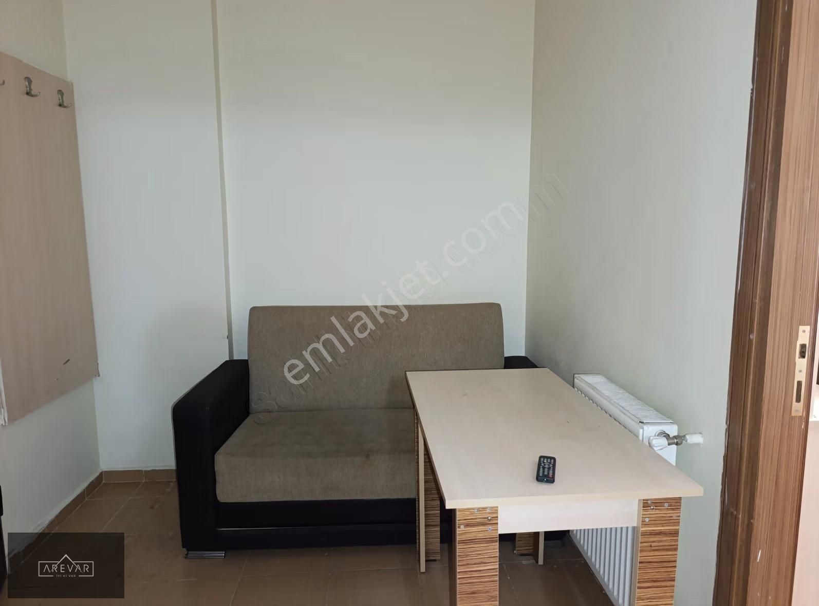 Üniversite Karşısı Güvenlikli Sitede Satılık Stüdyo Daire - Görsel 3