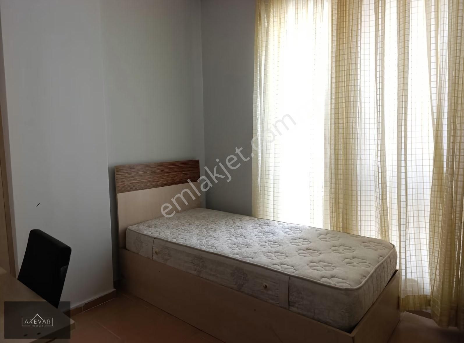 Üniversite Karşısı Güvenlikli Sitede Satılık Stüdyo Daire - Görsel 2