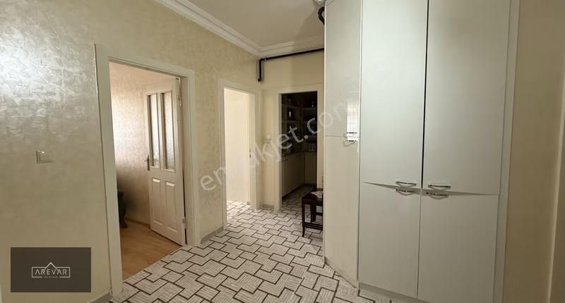 Osmangazi Mahallesi Bakımlı Geniş 3+1 Satılık Daire - Görsel 13