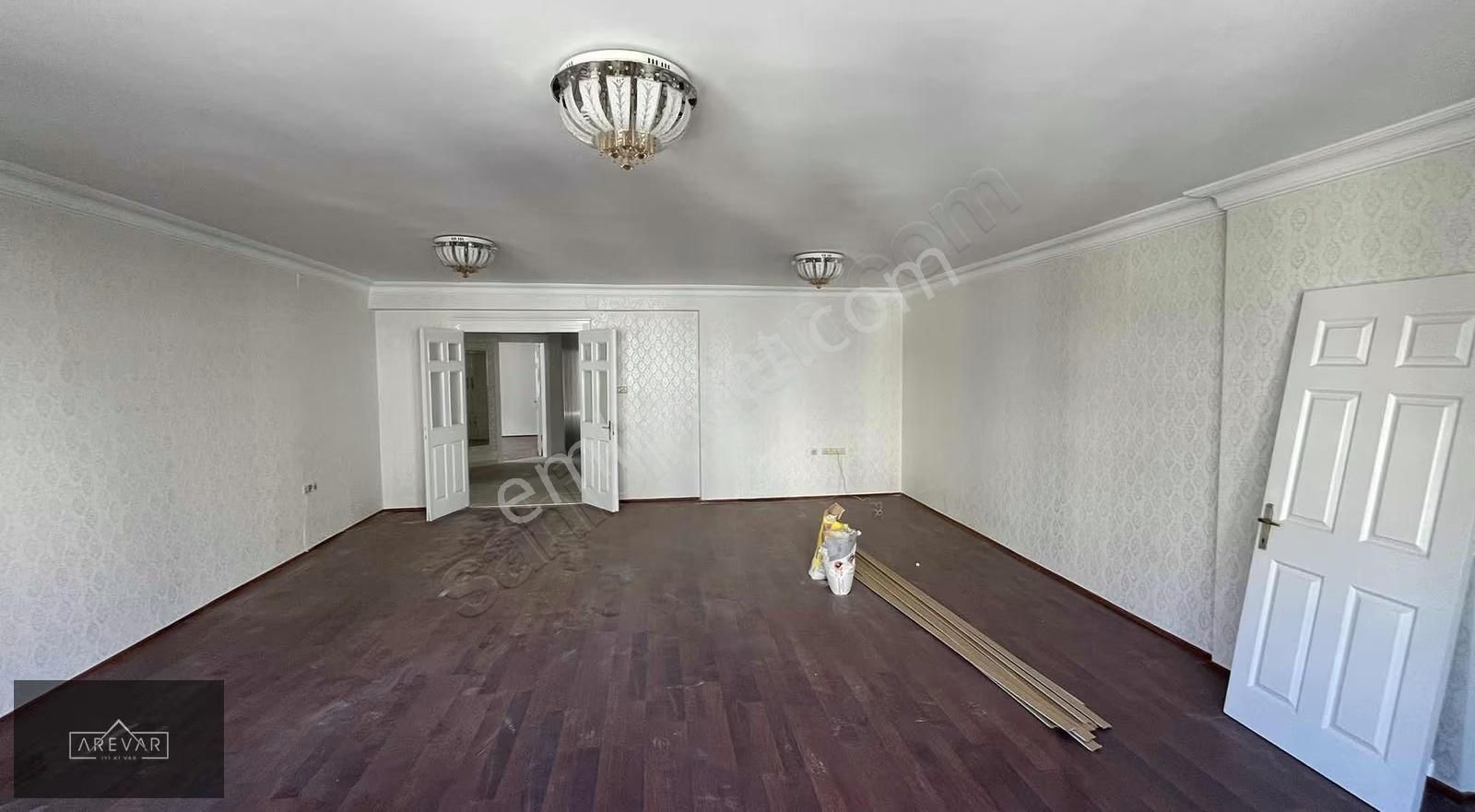 Batıkentte 260 M2 2.kat 4+1 Bakımlı Daire - Görsel 5