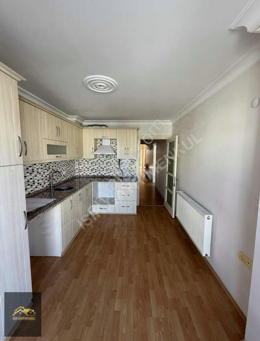 Işık Gayrimenkul'den Kiralık Gölet Mevkiinde Arakat 3+1 Daire - Görsel 12