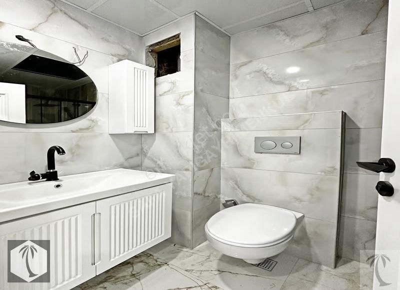 Beylikdüzü Safa'dan Havuzlu Site İçerisinde Lüx 4+2 Dublex Daire