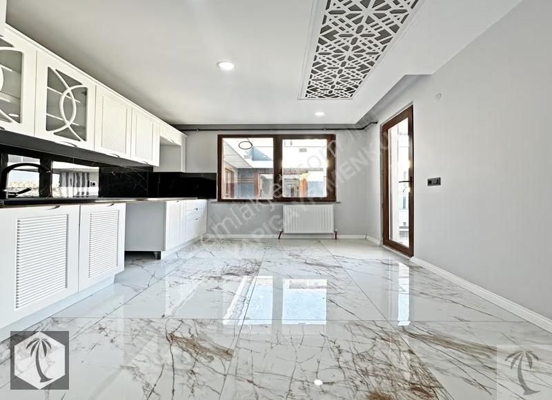 Beylikdüzü Safa'dan Havuzlu Site İçerisinde Lüx 4+2 Dublex Daire - Görsel 10