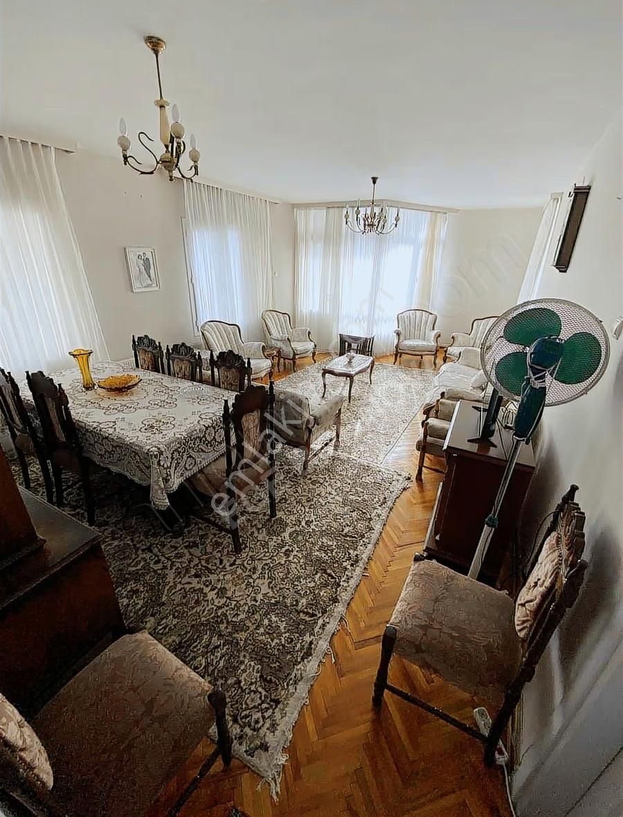 İzmirspor Metro Yakını Bakımlı, Full Eşyalı 2+1 Kiralık Daire - Görsel 17