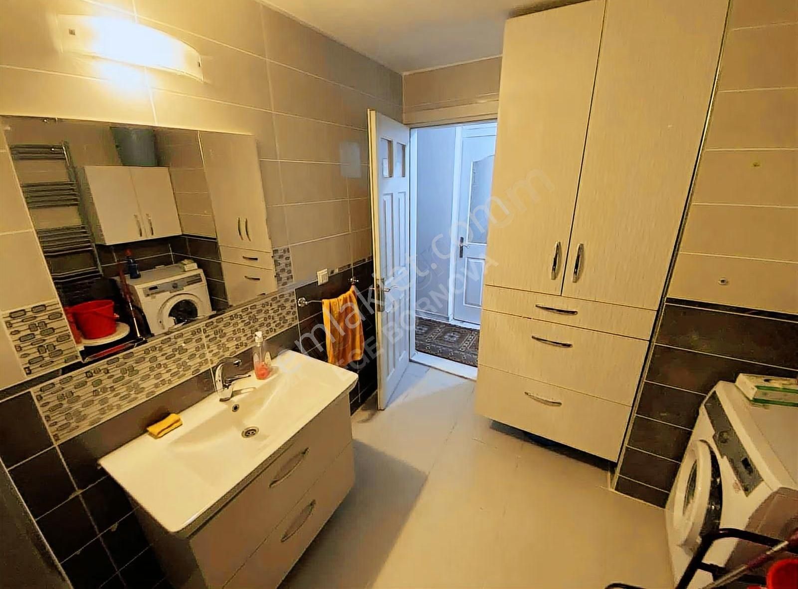 İzmirspor Metro Yakını Bakımlı, Full Eşyalı 2+1 Kiralık Daire - Görsel 15