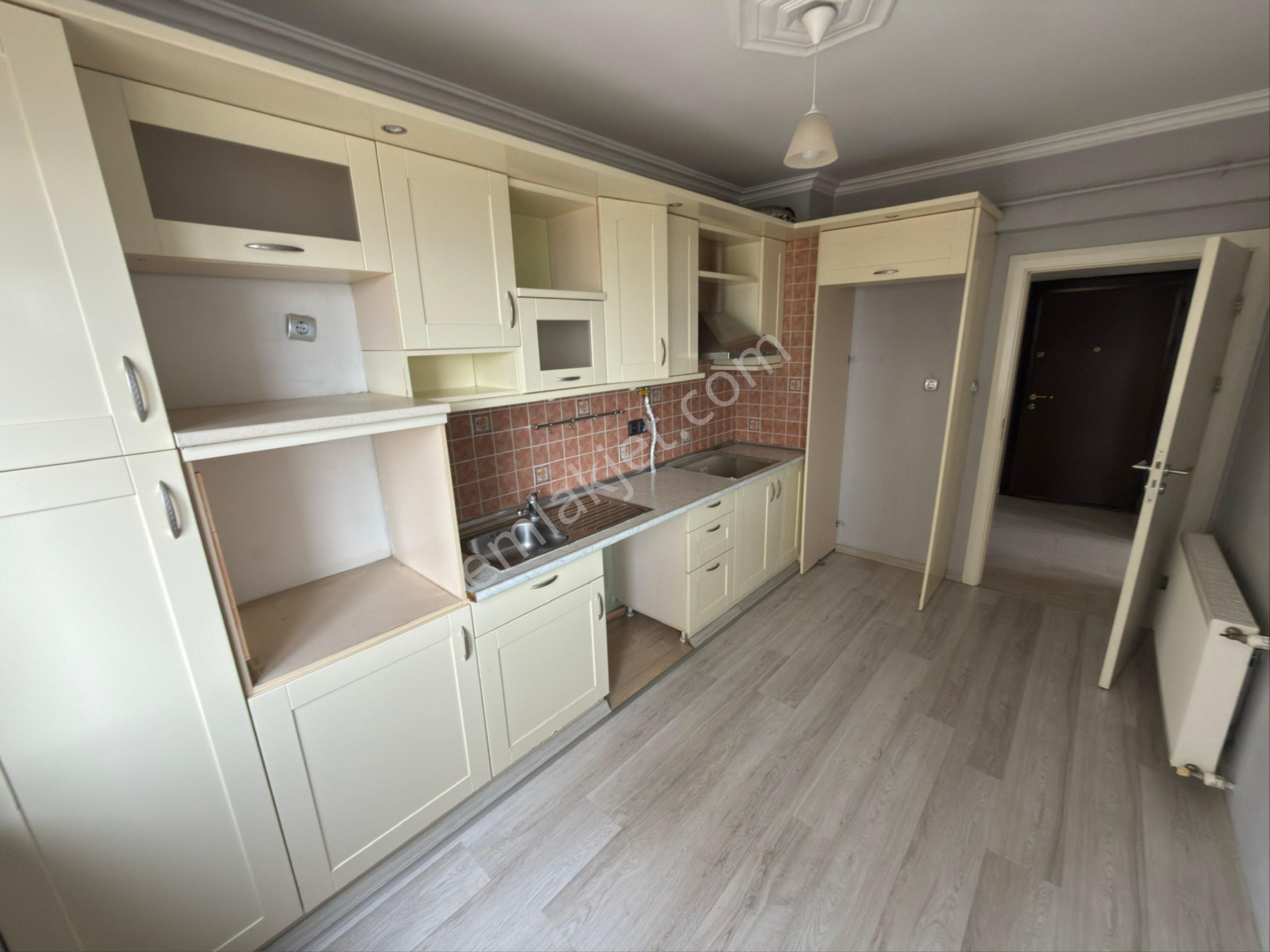 Trabzonda Manzaralı Daire - Görsel 12