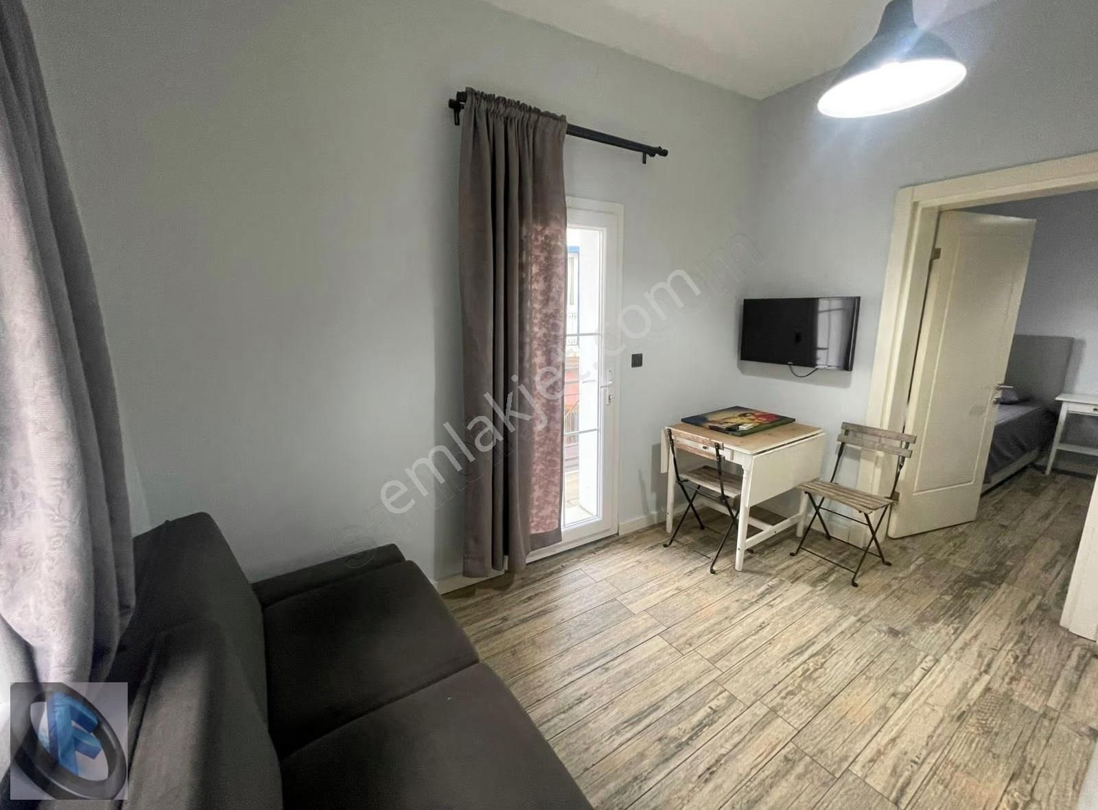 Favori'den Merkezde Denize 1dk Yürüme Mesafesinde Eşyalı 1+1 - Görsel 6