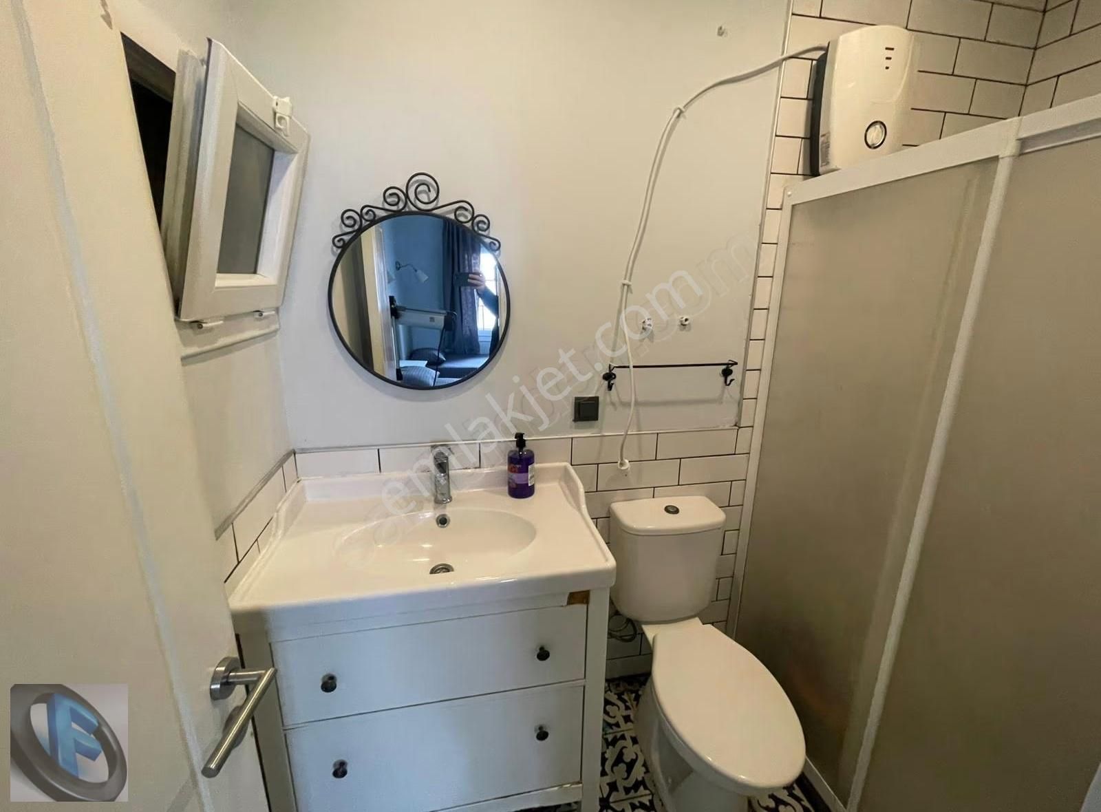 Favori'den Merkezde Denize 1dk Yürüme Mesafesinde Eşyalı 1+1 - Görsel 5