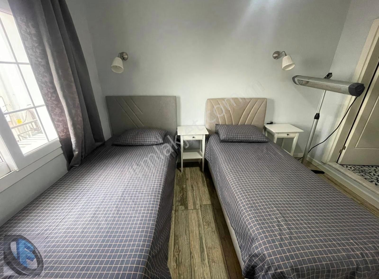 Favori'den Merkezde Denize 1dk Yürüme Mesafesinde Eşyalı 1+1 - Görsel 3