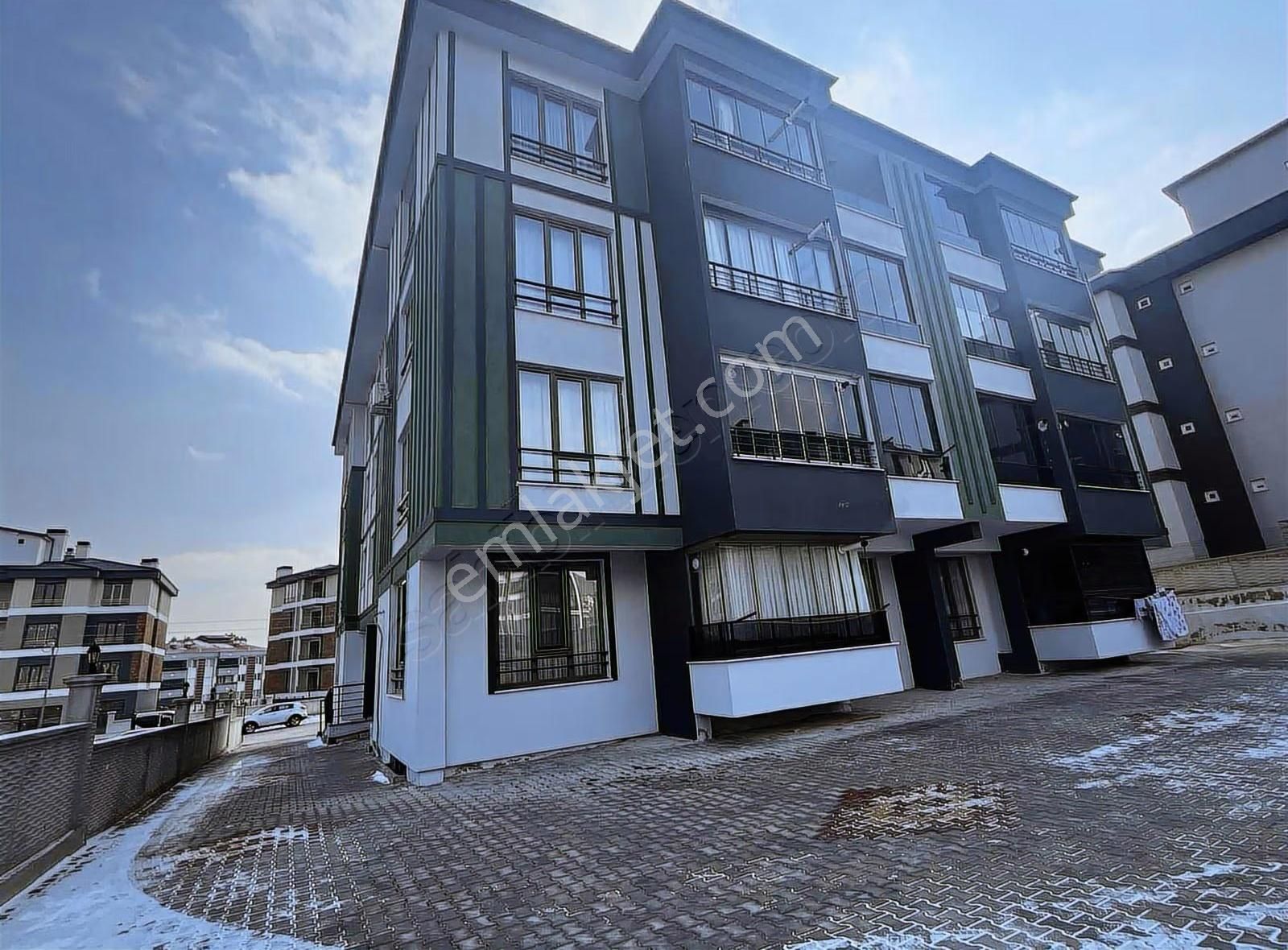 Hızla Gelişen Lokasyon,selahattin Eyyübi'de 3,5+1 Daire - Görsel 3