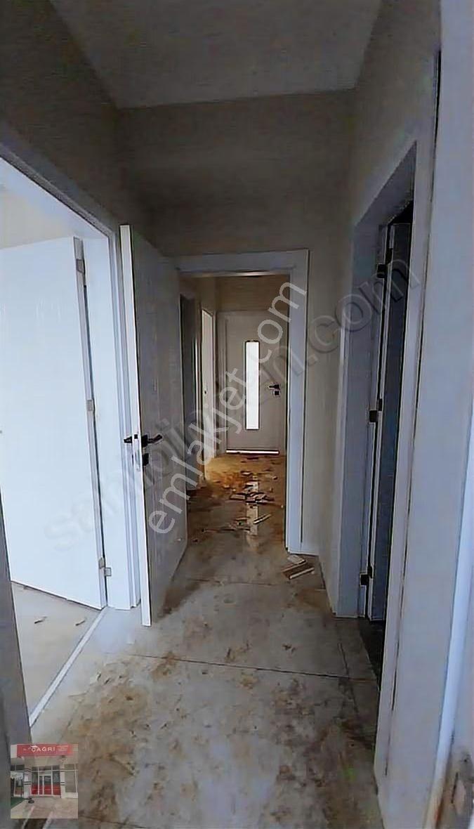 Çağrı Emlak'tan Büyük Kum Köprü Caddesine Çok Yakın 3+1 Daire - Görsel 8