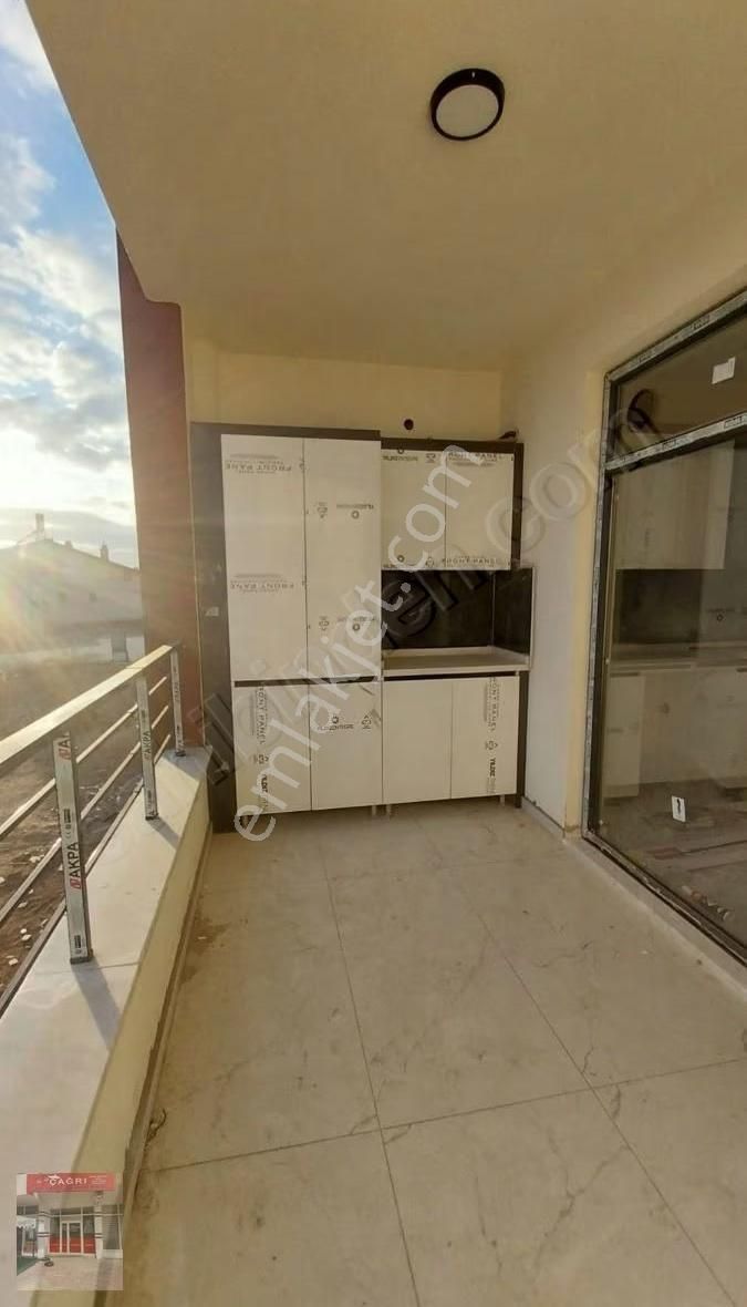 Çağrı Emlak'tan Büyük Kum Köprü Caddesine Çok Yakın 3+1 Daire - Görsel 4