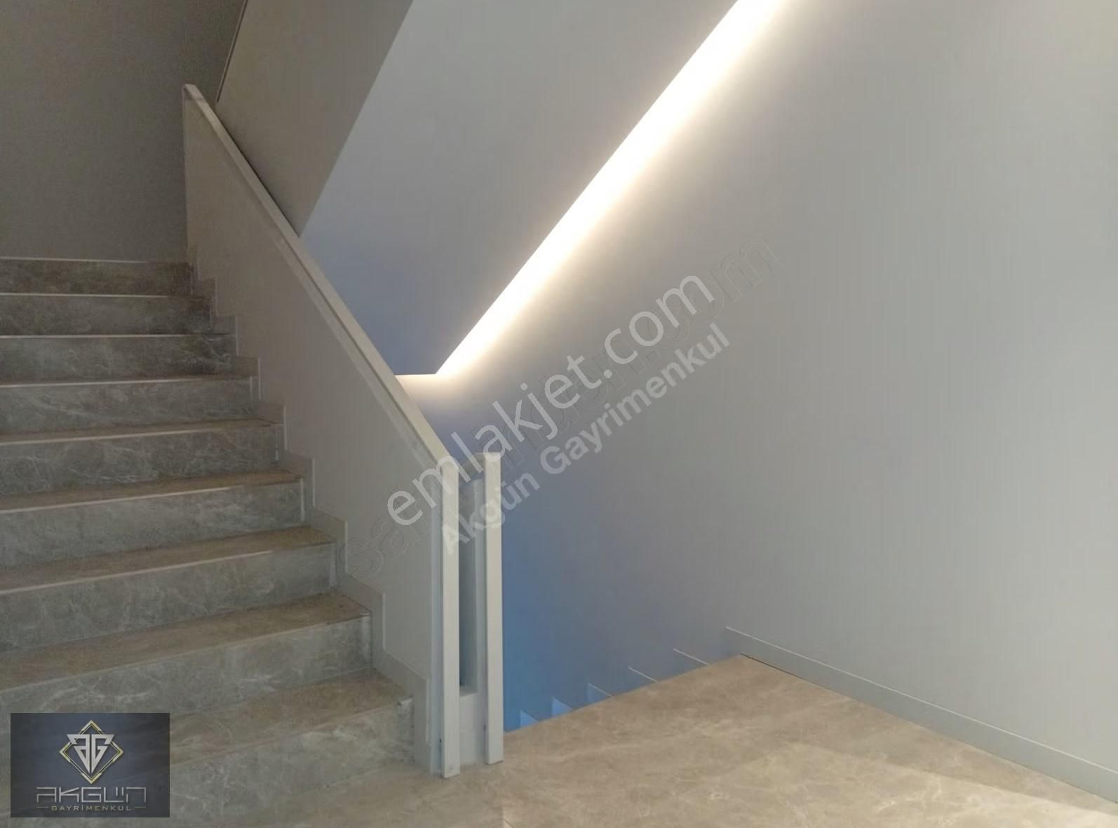 Çekmeköy'de Satılık Ultralüx Yapım Sıfır 2+1 Daire - Görsel 3