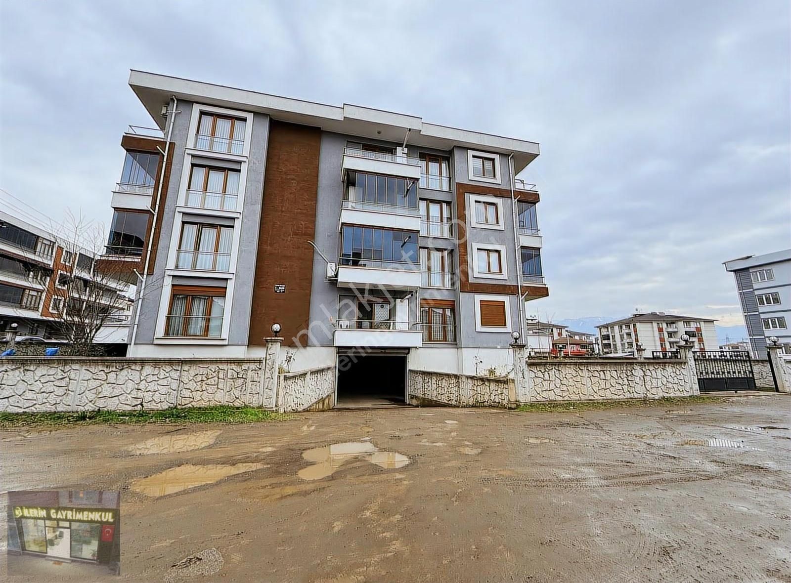 İlerin Gayrimenkul' Den Evim Bahçe Sitesinde Kiralık 3+1 Daire - Görsel 20