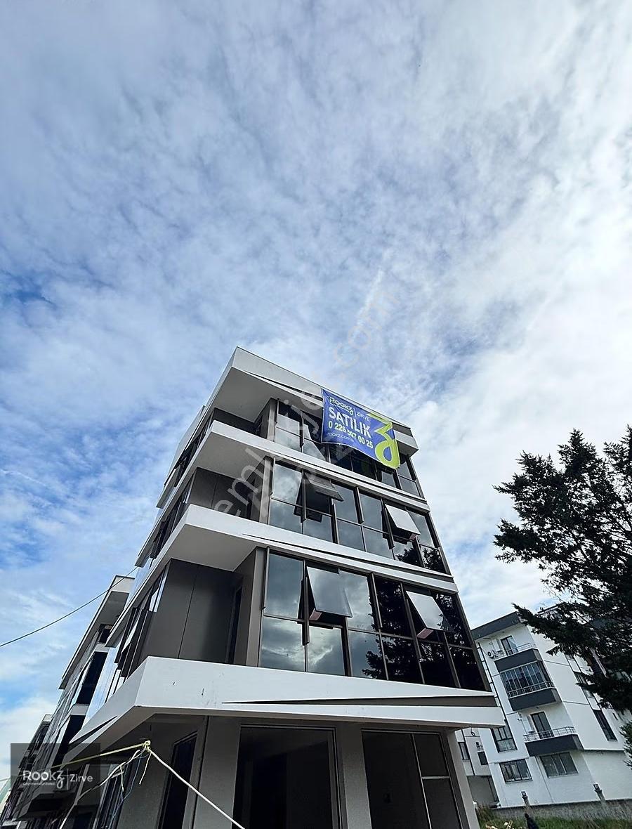Yalova Çiftlikköy Atatürk Caddesinde Satılık Dubleks Ofisler - Görsel 15