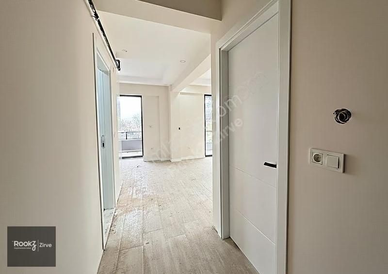 Yalova Devlet Hastanesi Yakınında Satılık 1+1 Daire - Görsel 2