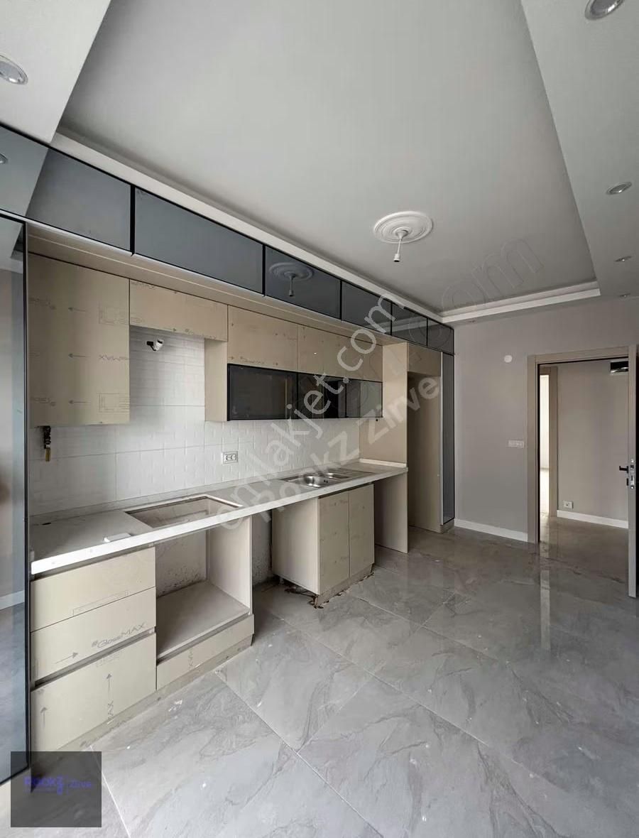 Yalova Çiftlikköy Ultra Lüks 150m2 Ebeveyn Banyolu 3+1 Daire - Görsel 6