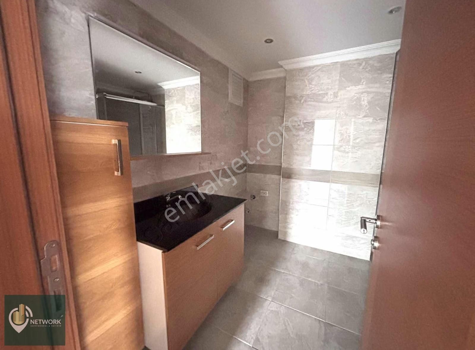 Beylikdüzü Yaşam Vadisine Komşu 110 M2 3+1 Eşsiz Konumda - Görsel 4