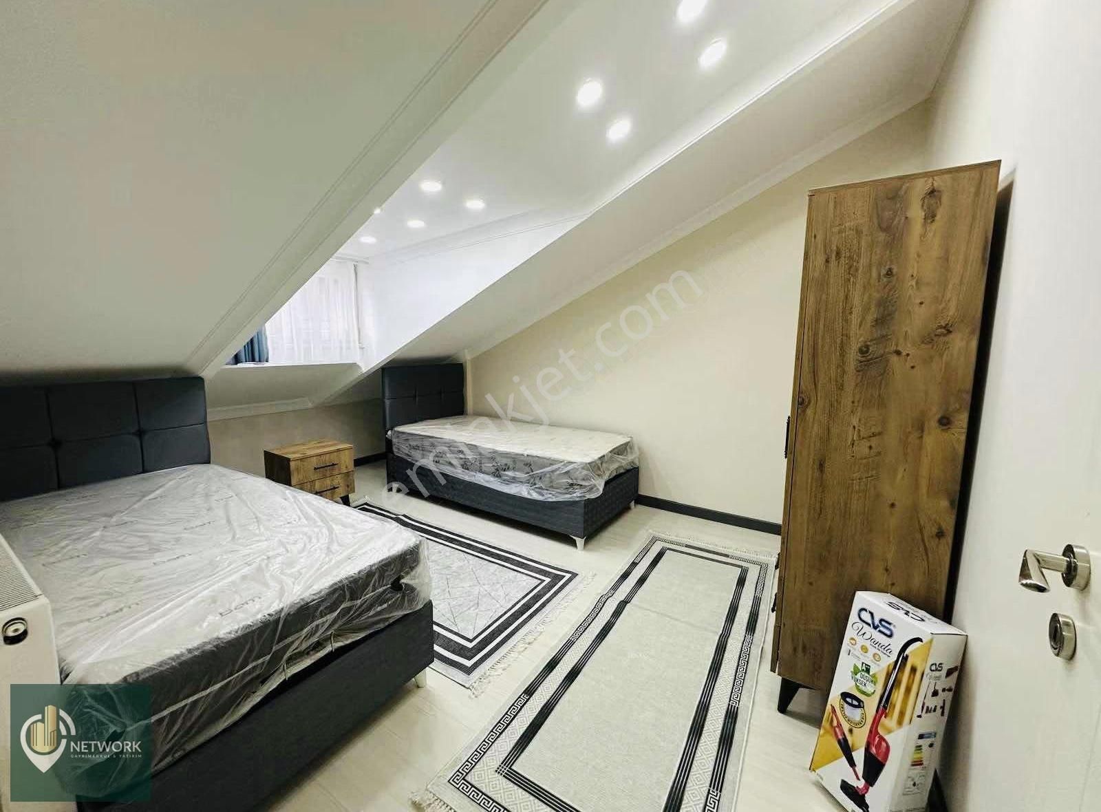 +eşyalı+cadde Paralelinde Levent'e Yakın Konumda Teraslı 1+1 - Görsel 6