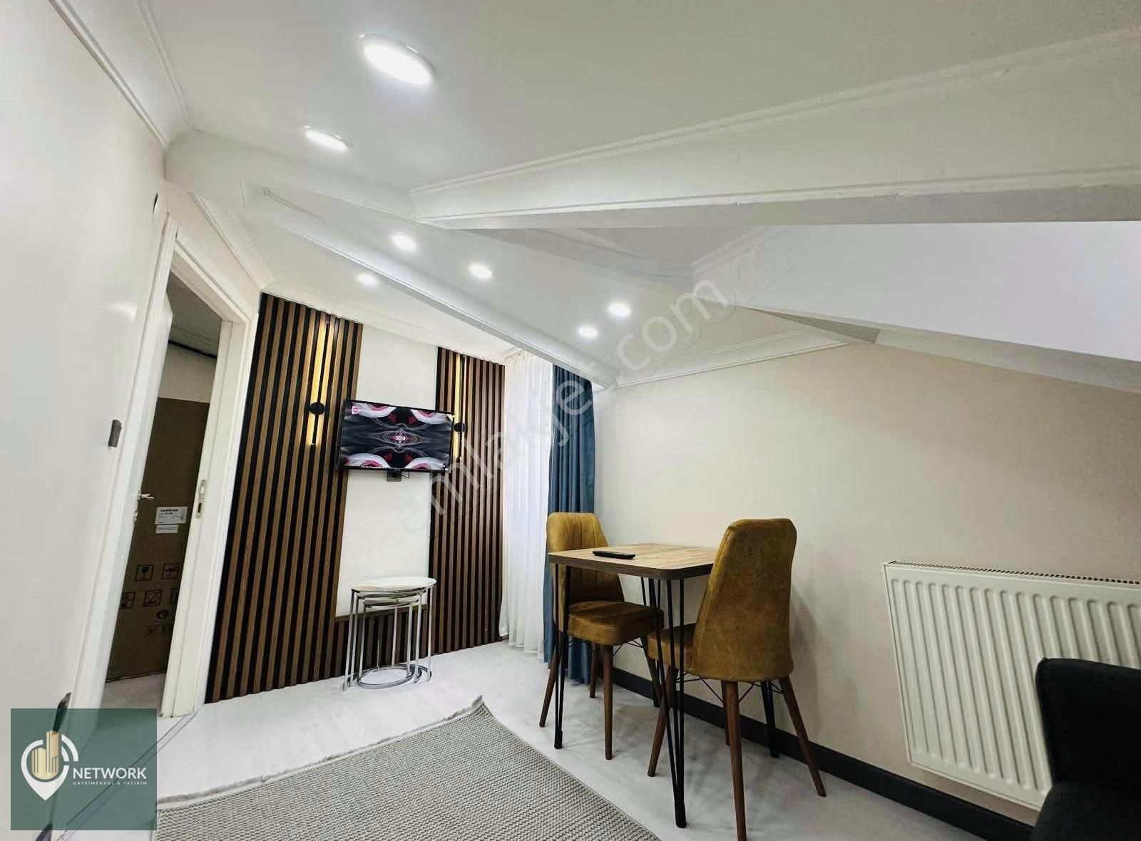 +eşyalı+cadde Paralelinde Levent'e Yakın Konumda Teraslı 1+1 - Görsel 9