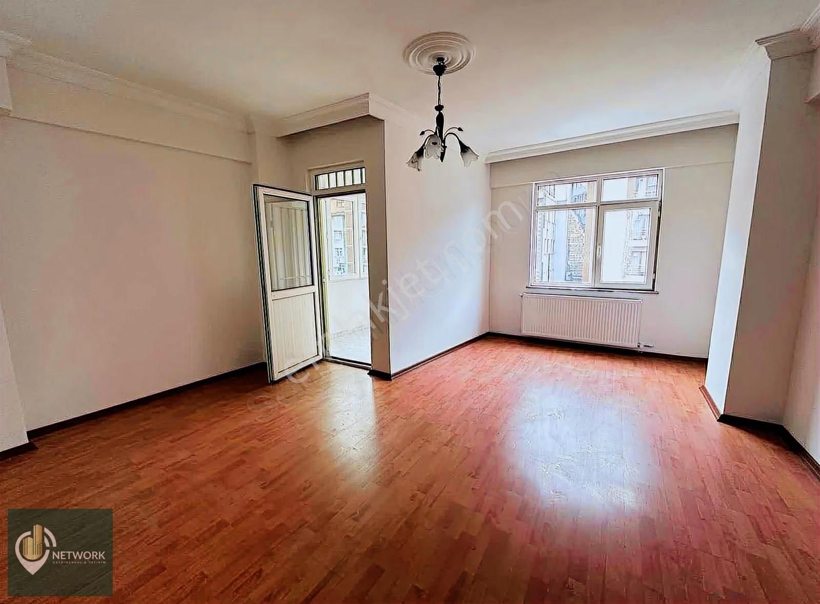 +cadde Üzeri+levent'e Yakın Ulaşım Sorunu Olmayan Bölgede 3+1 - Görsel 6