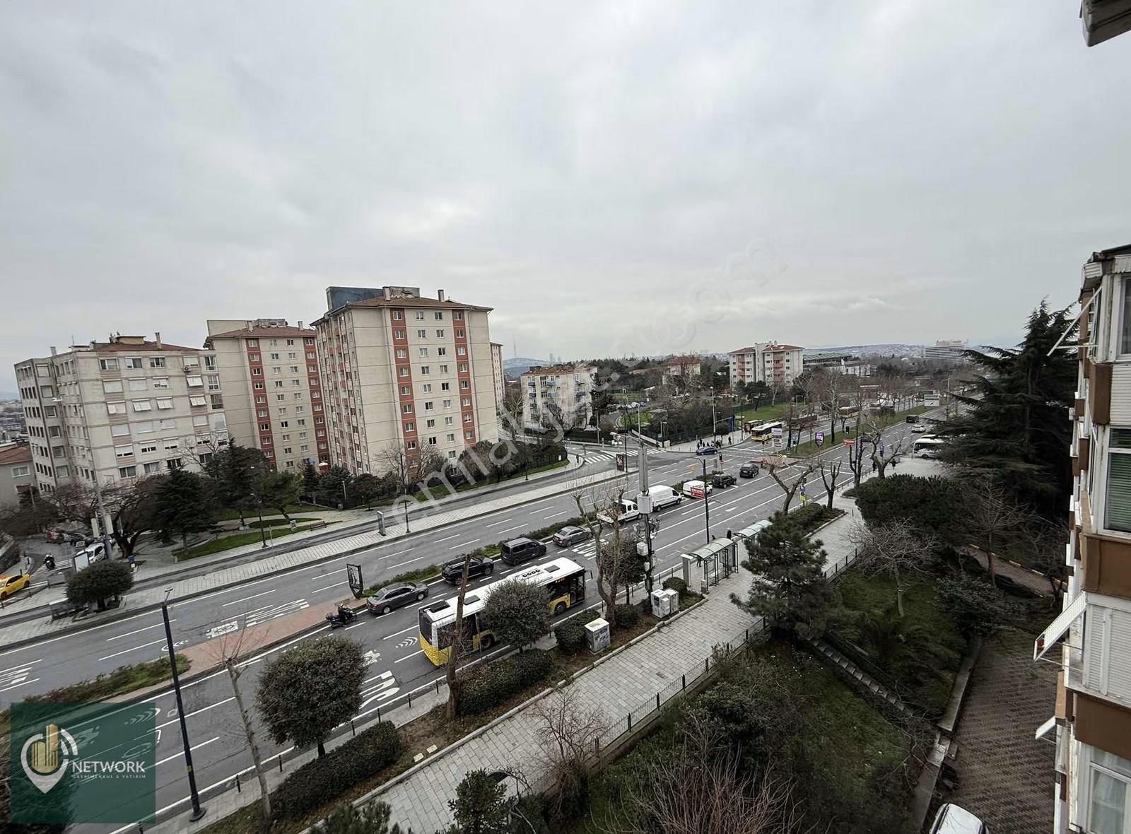+barbaros Bulvarı Üzeri+merkezi Konumda Asansörlü-otoparklı 2+1 - Görsel 11