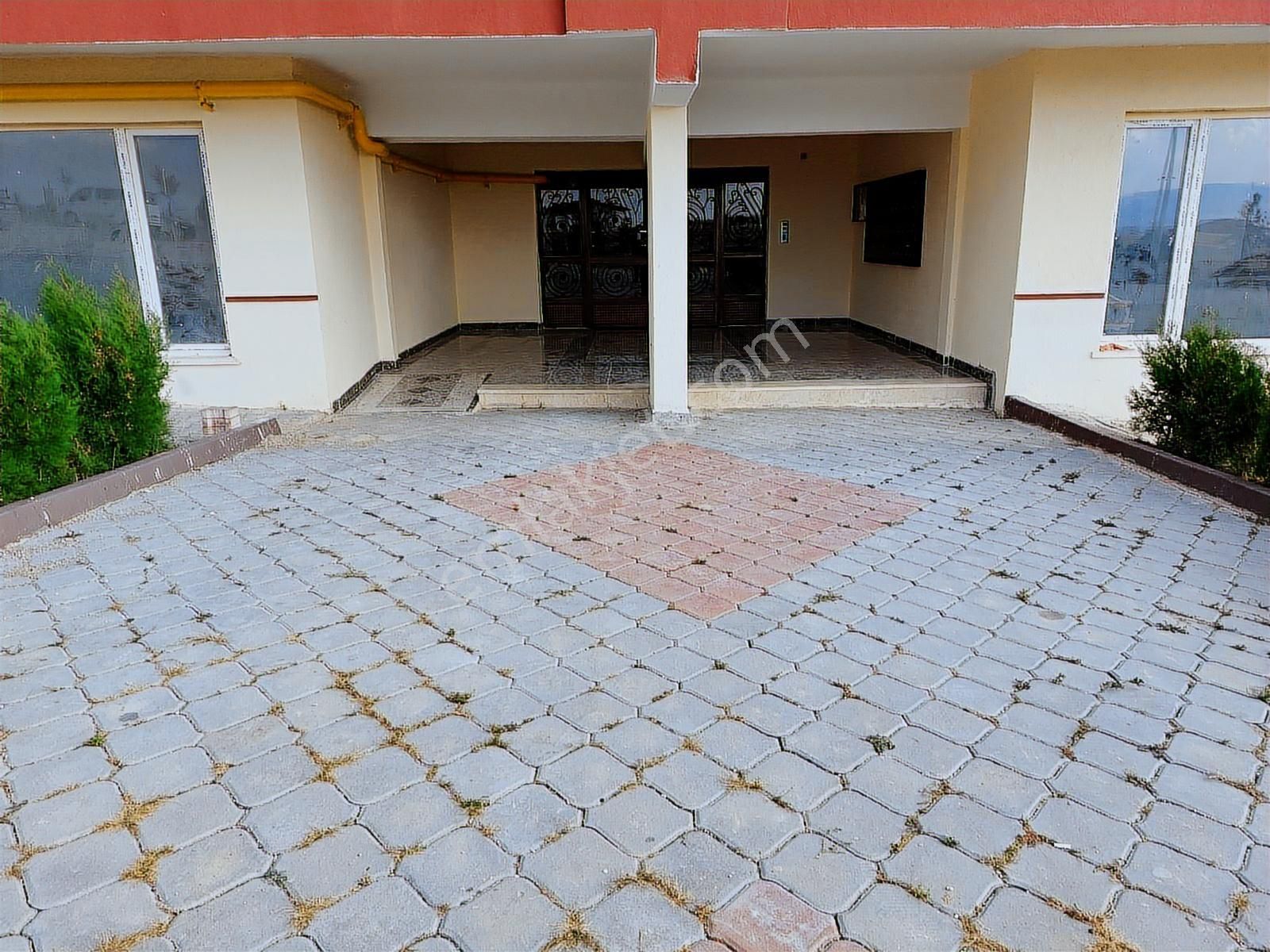 Tapulu İskanlı Satılık 3+1 (natamam) Temelli Alçı Mah. - Görsel 5