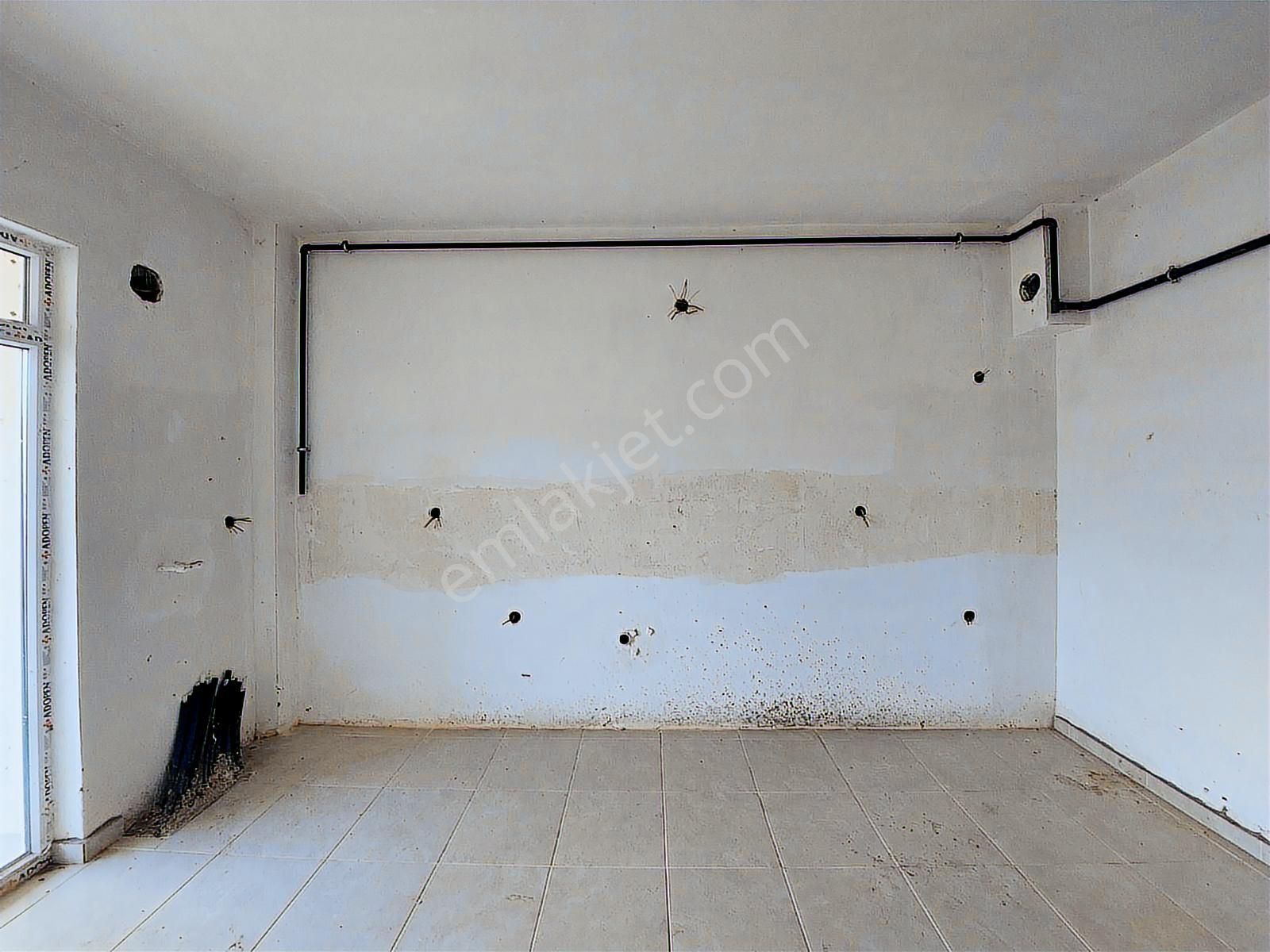 Tapulu İskanlı Satılık 3+1 (natamam) Temelli Alçı Mah. - Görsel 4