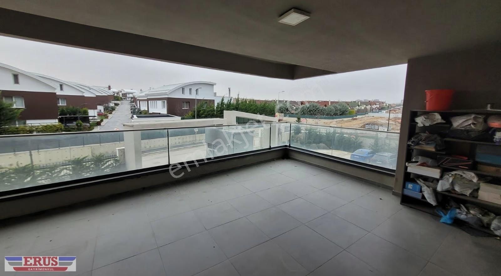 *** Erus *** İncek İcon Sit. Büyük Balkonlu Yapılı - Görsel 2