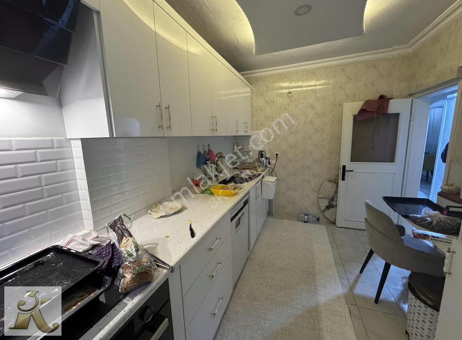 3k Emlak'tan Satılık 100 M2 İçi Sıfır Tadilatlı Ara Kat - Görsel 5